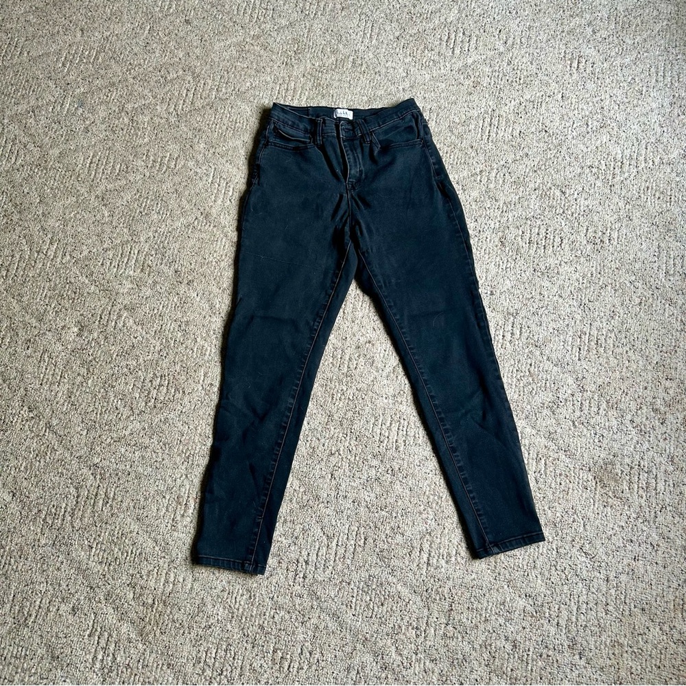 Nicole Miller High Rise Black Jeans Sleek Fit